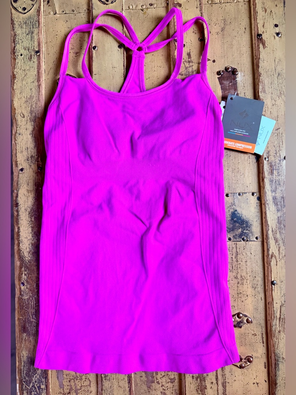 NUX QUANTUM TANK TOP NWT WORKOUT TOP HOT PINK WAVE WMNS SZ SMALL NEW